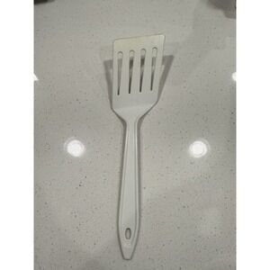 Hutzler‎ Nylon Angled Slotted Spatula #717 White LOPOL
